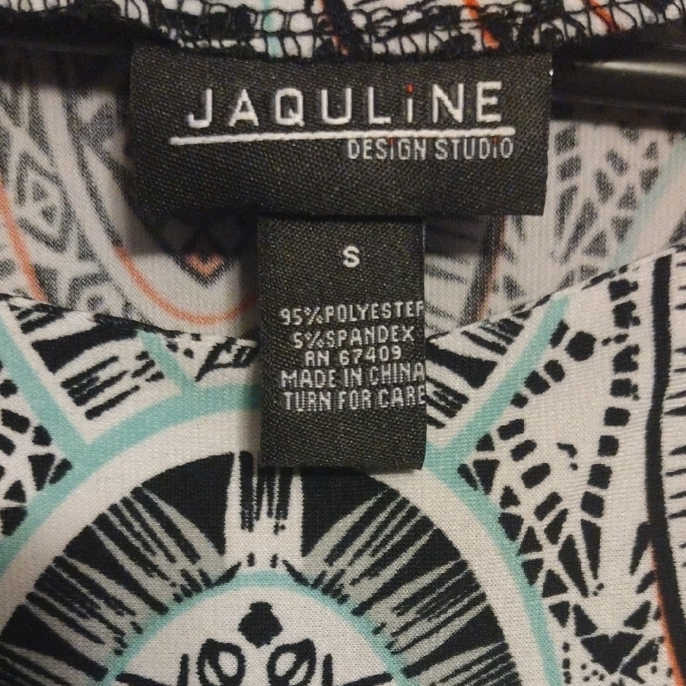Geometric Pattern Long Sleeve Dress - Picture 2 of 4